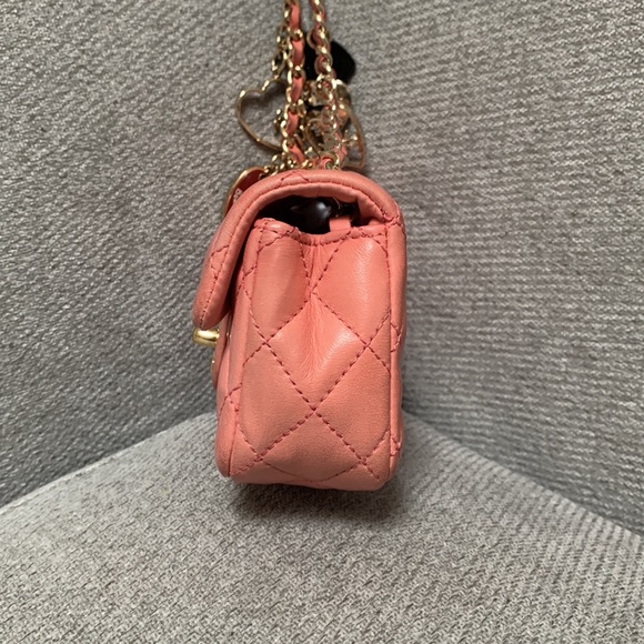 chanel mini classic charm bag gold hardware - Picture 3 of 4